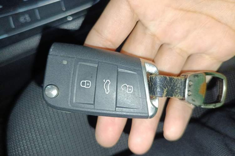 Used Volkswagen Golf 2020 Zhiai Edition 280TSI DSG Comfort Model Vehicle Key