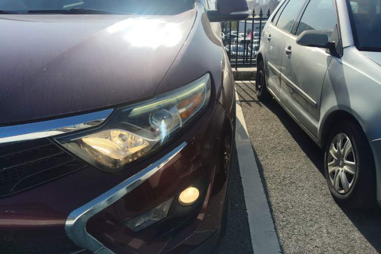 Used Soueast DX7 2017 1.5T Automatic Luxury Model Left Front Headlight