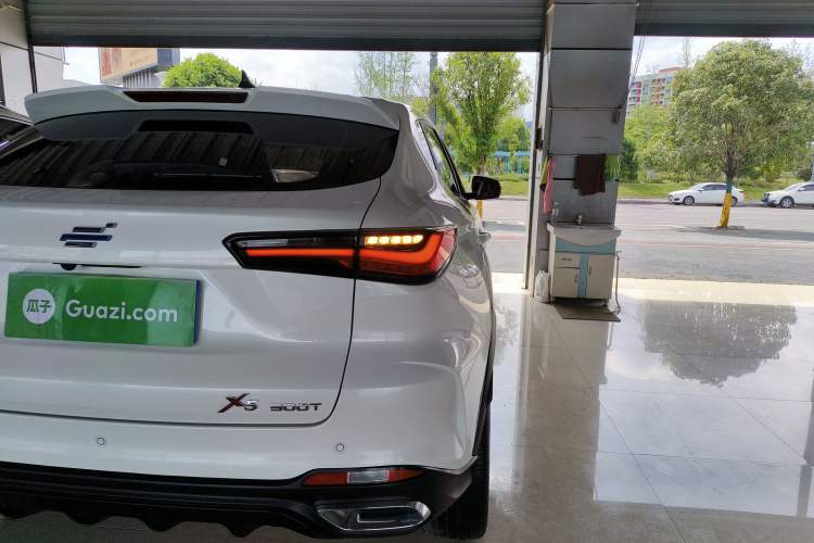 Used CHANGAN OSHAN X5 2021 1.5T DCT Prestige Edition
