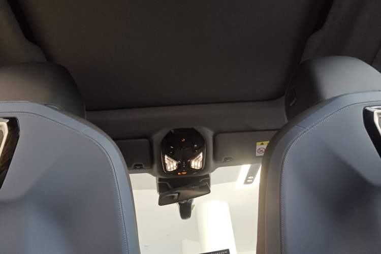 Used BMW 5 Series 2024 530Li Luxury Edition M Sport Package