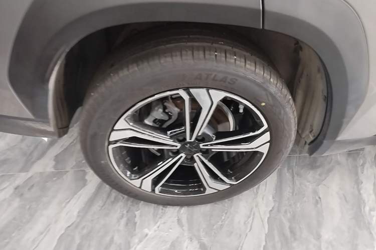 Used Geely Galaxy L7 2025 EM-i 115km Exploration+ Edition Exterior 5