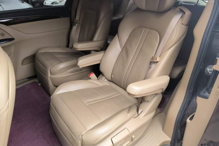 Used Buick GL8 2017 ES 28T Luxury Model China V Standard