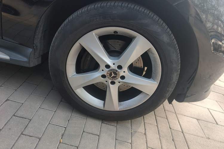 Used Mercedes-Benz M-Class 2014 ML 320 4MATIC