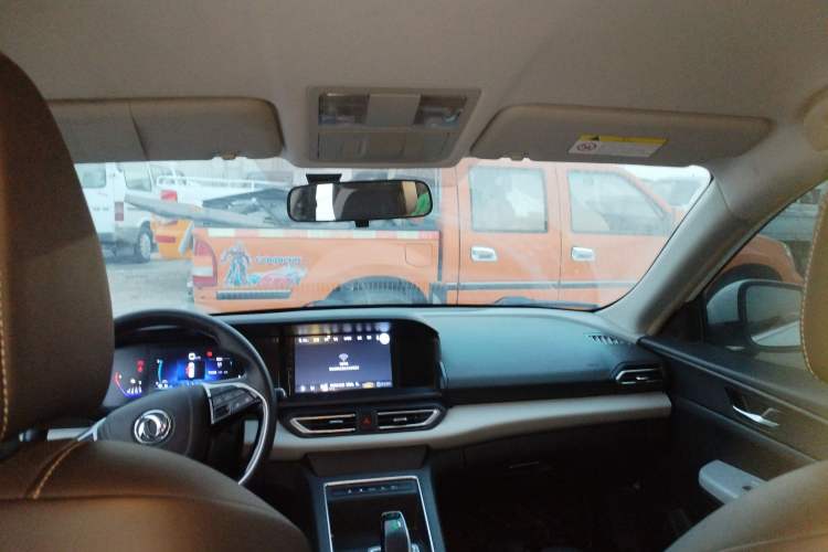 Used Dongfeng Aeolus E70 2023 500 Smart Edition Lithium Iron Phosphate 48.6 kWh 120 kW