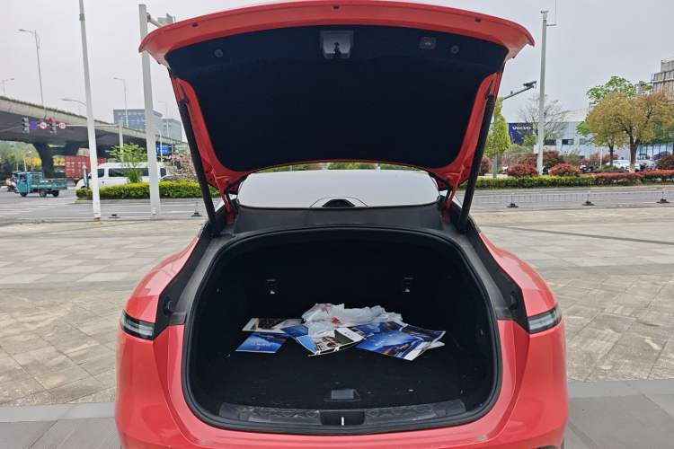 Used Avatr 06 2025 Pro Range-Extended Edition Trunk