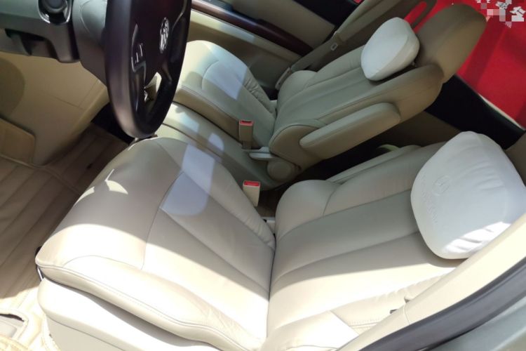 Used Buick GL8 2015 2.4L Luxury Business Premium Edition
