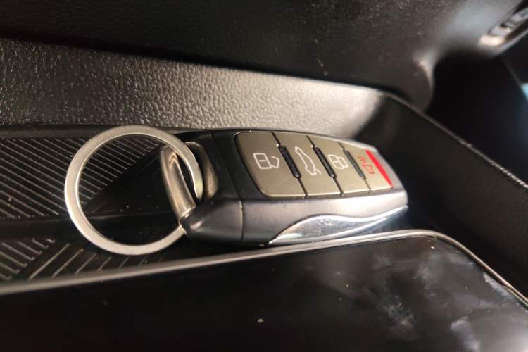 Used Haval H6 2022 3rd Generation 1.5T Automatic Two-Wheel Drive Max Vehicle Key