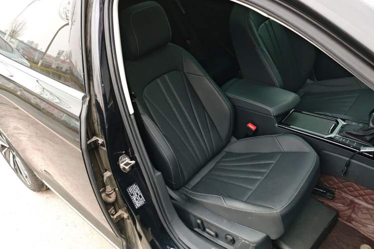 Used Volkswagen Passat 2025 Outstanding Model 380TSI Dragon Glory Edition