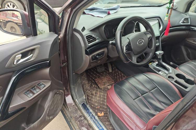 Used GAC Trumpchi GS4 2017 235T Automatic Two-Wheel Drive Elite Edition Driver Seat