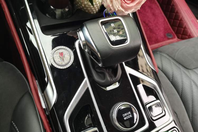 Used Hongqi HS5 2022 Revised Version 2.0T Smart Connect Flagship Edition
