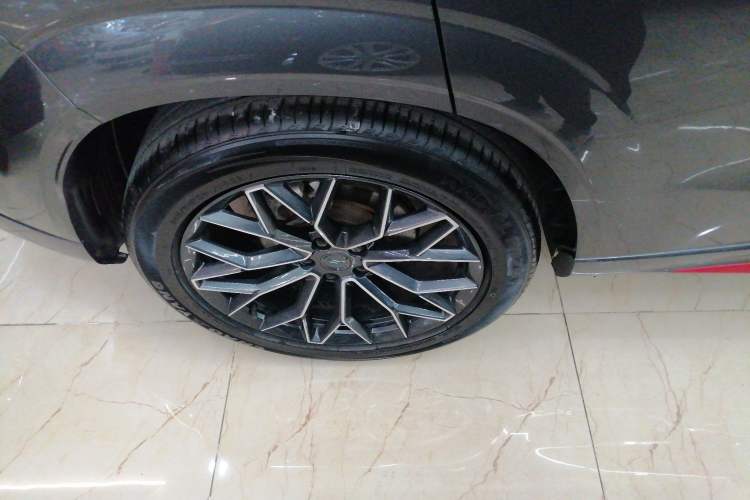 Used CHANGAN OSHAN Z6 2022 Blue Whale 1.5T DCT Smart Edition Urban Version Right Rear Wheel Hub