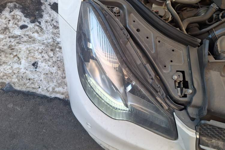 Used Mercedes-Benz E-Class 2014 E 200 Coupe Right Front Headlight