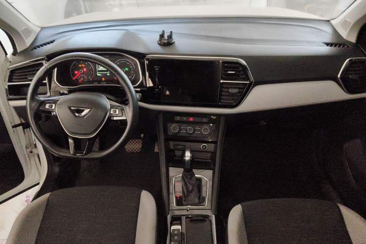 Used Jetta VS5 2023 280TSI Automatic Trend Edition
