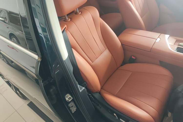 Used Wey Lanshan 2025 Four-Wheel Drive Ultra
