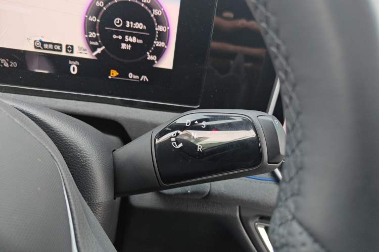 Used Volkswagen Tiguan L 2024 PRO 380TSI Four-Wheel Drive R-Line Prestige Edition Gear Lever