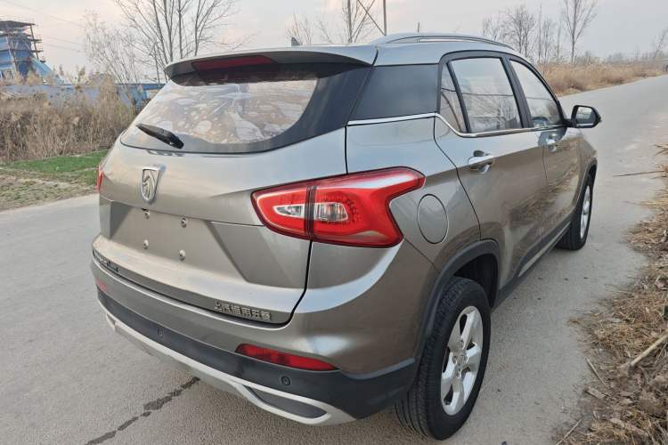 Used Baojun 510 2017 1.5L Automatic Fashion Model
