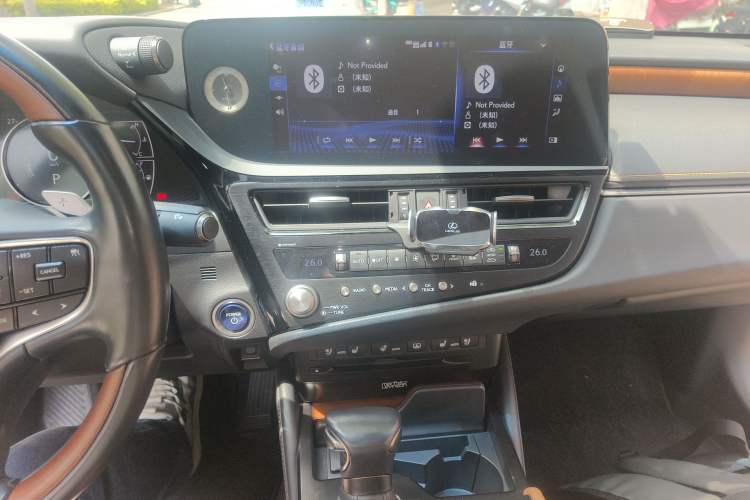 Used Lexus ES 2021 300h Executive Edition
