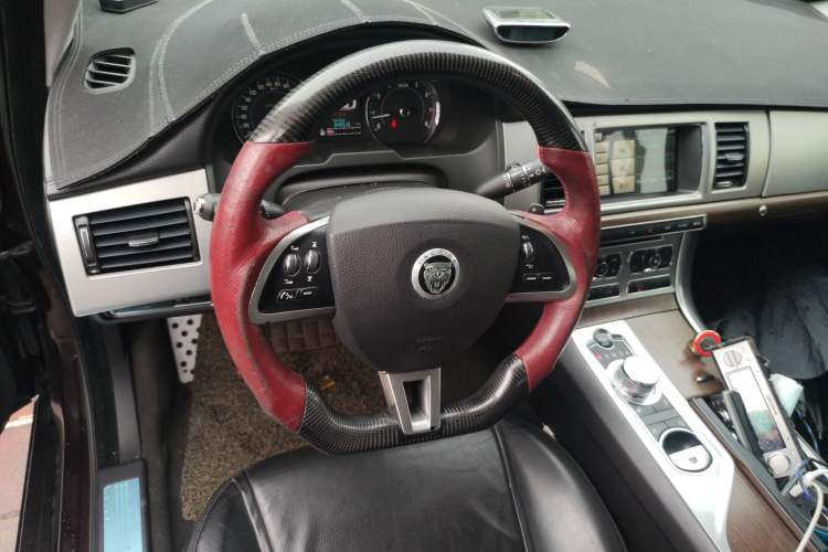 Used Jaguar XF 2013 XF 3.0 SC Prestige Edition
