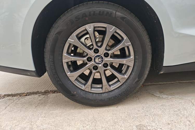 Used BYD Qin L 2025 DM-i Smart Drive 80KM Leading Model
