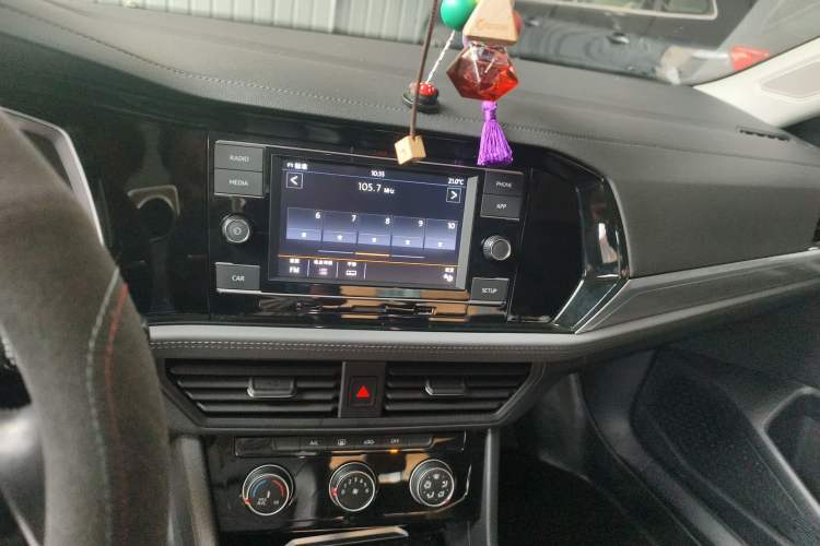 Used Volkswagen Sagitar 2020 280TSI DSG Comfort Version China VI Standard Audio And AC Panel