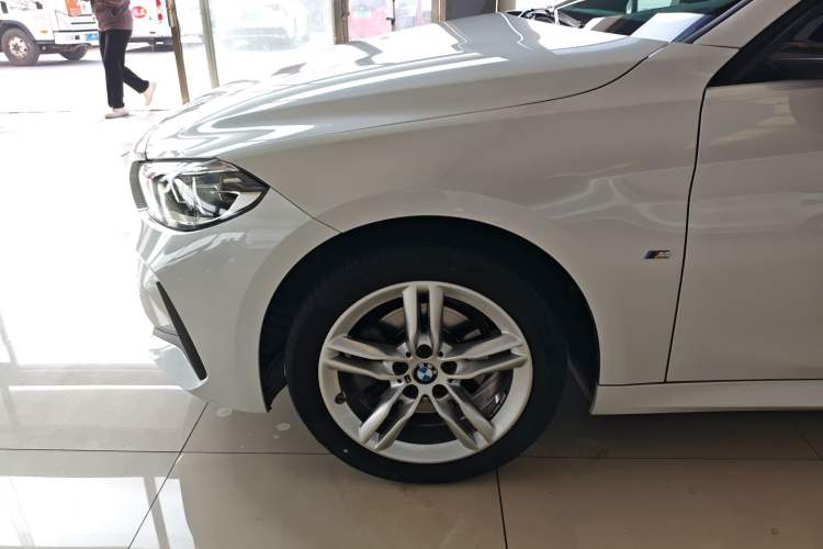 Used BMW 1 Series 2020 120i M Sport Package Exterior 4