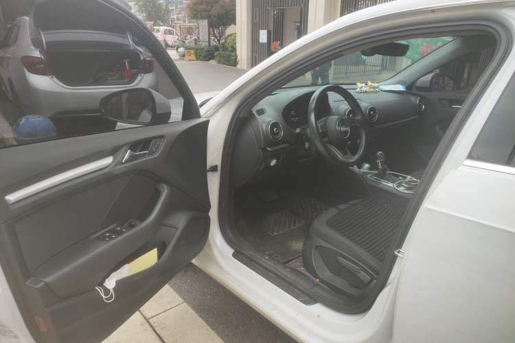 Used Audi A3 2018 30th Anniversary Edition Sportback 35 TFSI Ambition Model Driver Seat