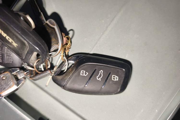 Used Roewe D6 2025 450km Deluxe Edition