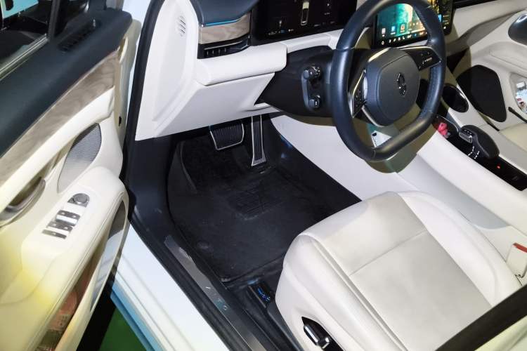 Used Hima AITO M5 2022 Extended-Range Four-Wheel Drive Ultimate Edition