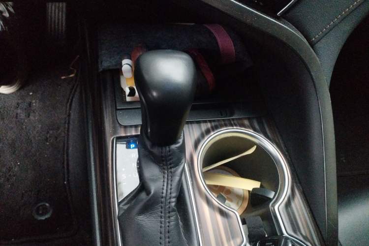 Used Toyota Camry 2018 2.0G Luxury Edition