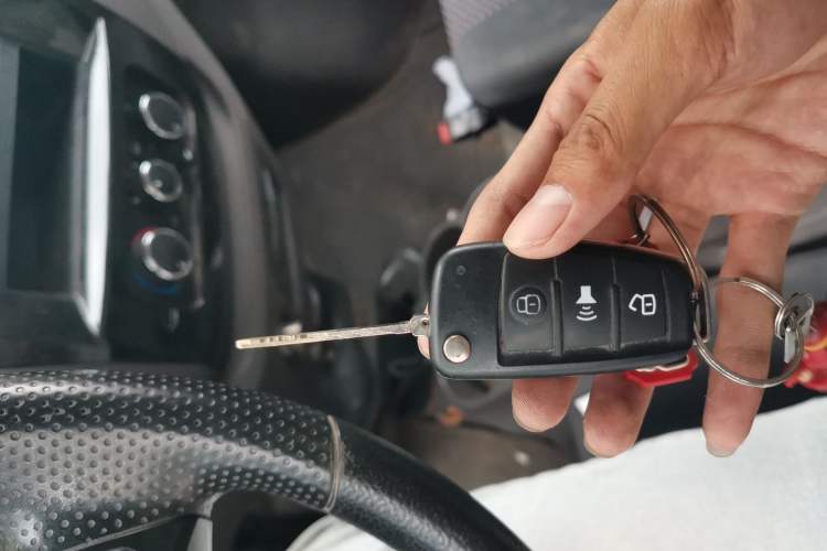 Used Dongfeng Yufeng Yufeng EM26 2023 High-End Model 41.86 kWh CATL
