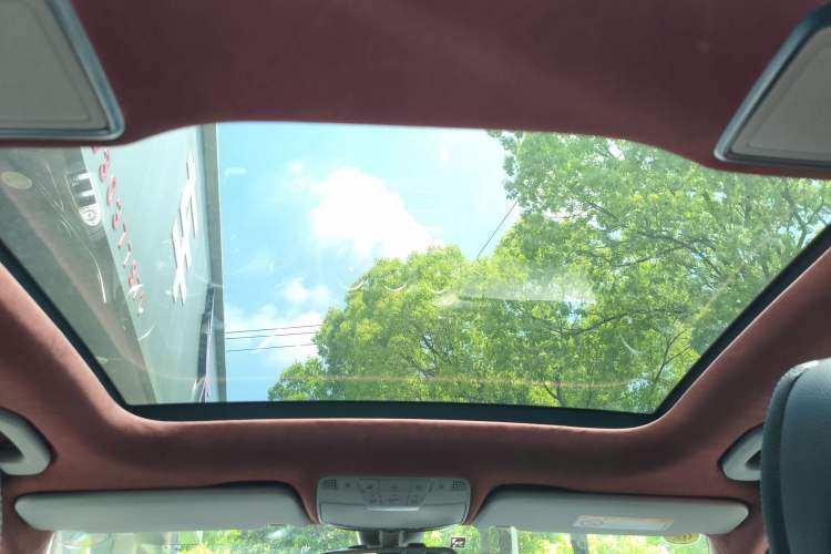 Used Mercedes-Benz C-Class 2016 C 200 L Sport Edition Headliner