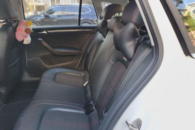 Used Skoda Rapid Spaceback 2016 1.6L Automatic Smart Drive Edition
