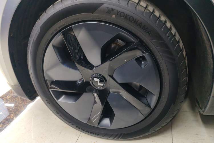 Used ONVO L60 2024 60 kWh Rear-Drive Version