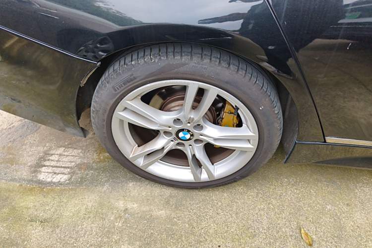 Used BMW 3 Series 2017 320Li M Sport Edition Right Rear Wheel Hub