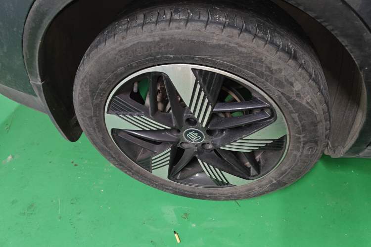 Used BYD Tang New Energy 2024 DM-i Glory Edition 112KM Prestige Model