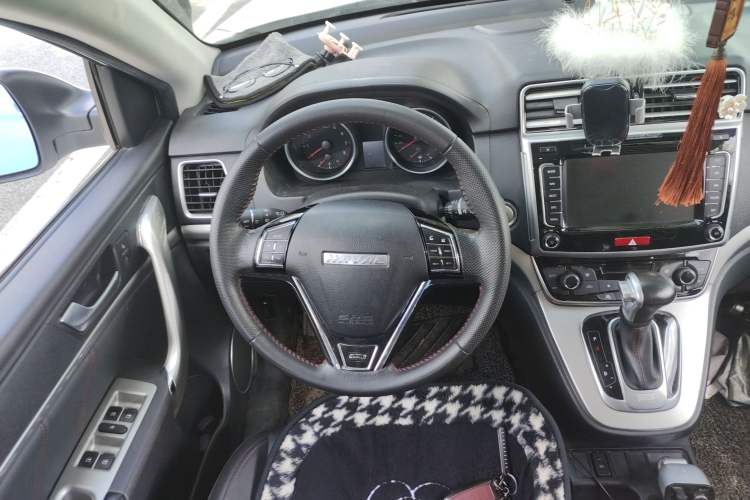 Used Haval M6 2017 1.5T Automatic Two-Wheel Drive Urban Model
