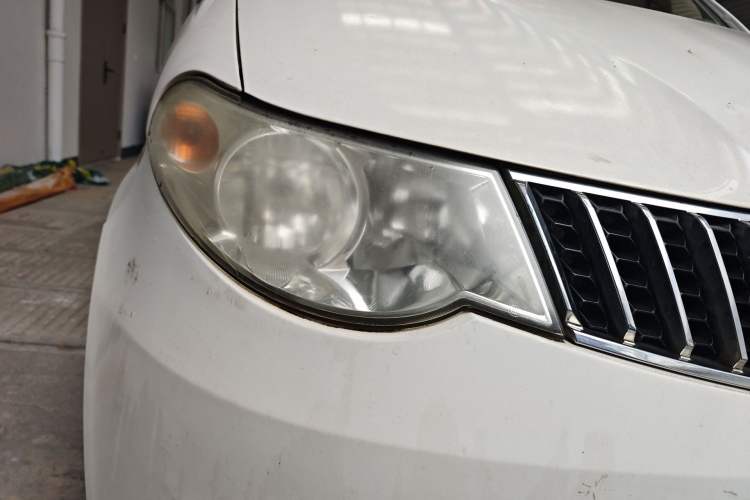 Used Wuling Hongguang 2014 1.2L Standard Model China IV Right Front Headlight