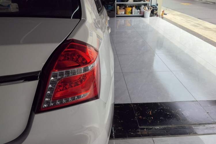 Used Geely Auto Diamond 2016 1.5L Manual Elite Edition Right Rear Taillight