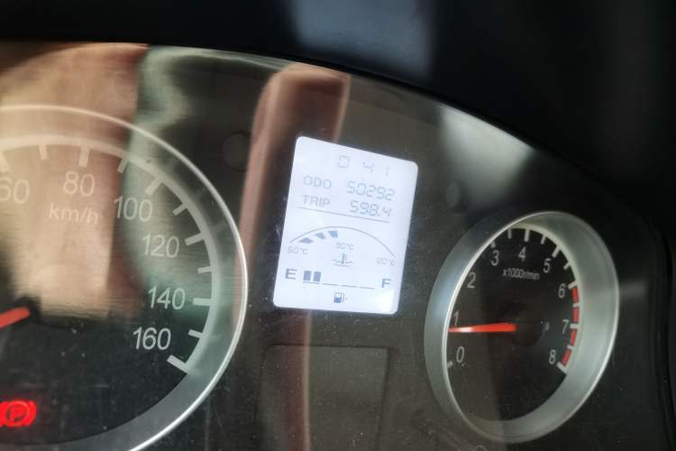 Used Jinbei Hiace X30 2020 1.5L Super-Comfortable Version China VI Standard SWC15M
