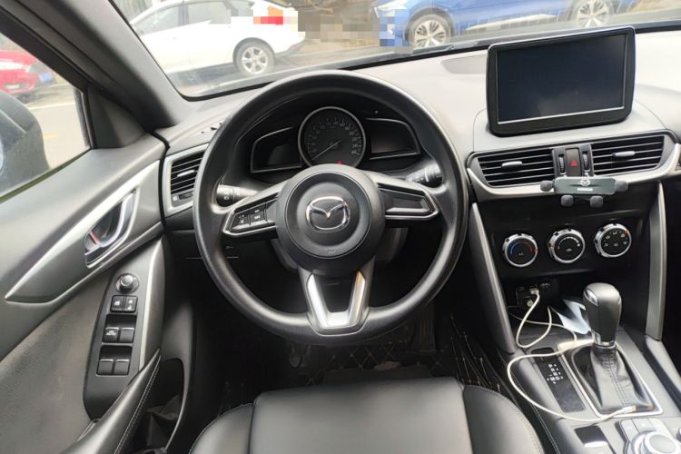 Used Mazda CX-4 2018 2.0L Automatic Two-Wheel Drive Blue Sky Dynamic Version China V Standard