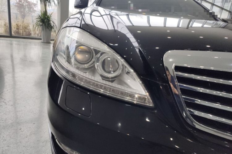 Used Mercedes-Benz S-Class 2012 S 300 L Business-Class Grand Edition Right Front Headlight