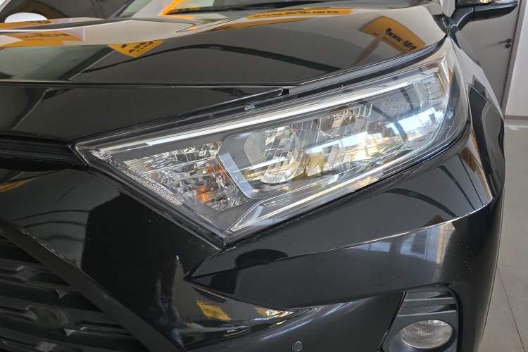 Used Toyota RAV4 2022 2.0L CVT Two-Wheel Drive Fashion Plus Edition