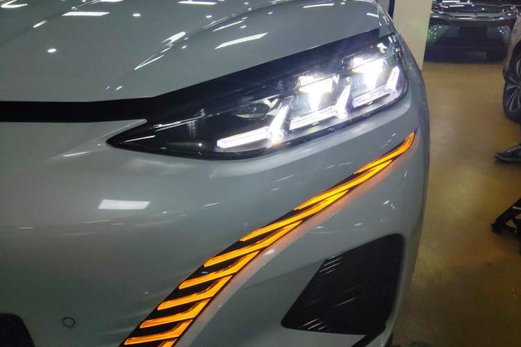 Used Denza N7 2023 Long-Range Performance Edition
