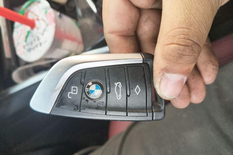 Used BMW 3 Series 2023 325Li M Sport Package Vehicle Key