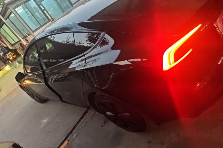 Used Tesla Model 3 2023 Long-Range All-Wheel-Drive Version