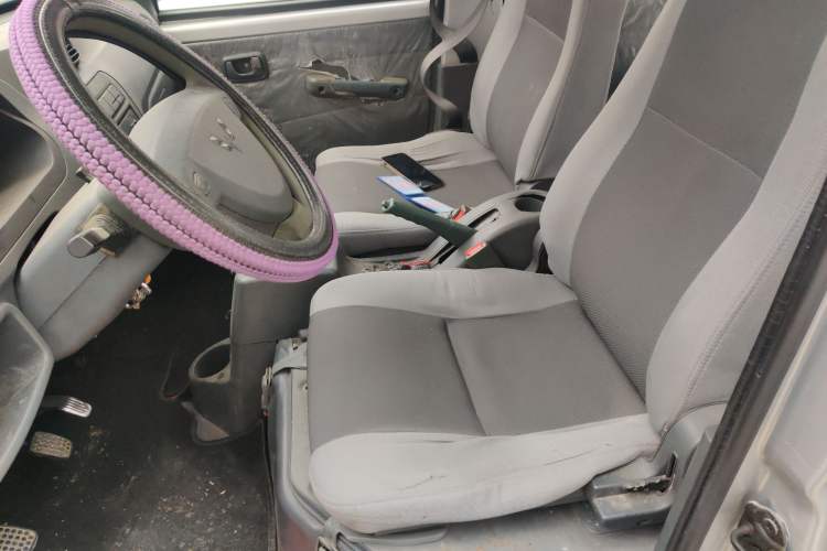 Used Wuling Zhiguang 2013 1.0L Practical Version