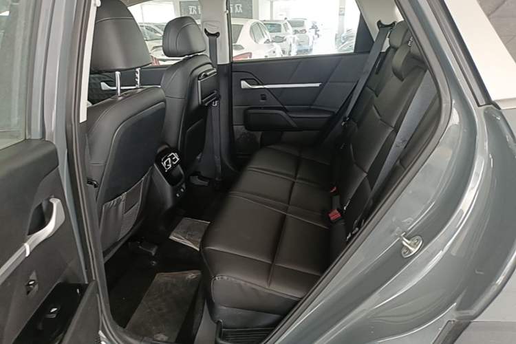 Used Hyundai ix35 2023 Musso 2.0L Deluxe Edition DLX
