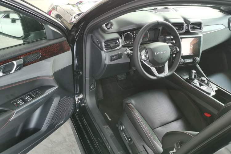 Used Lynk & Co 03 2019 1.5TD DCT JingPro Edition China VI Standard Driver Seat