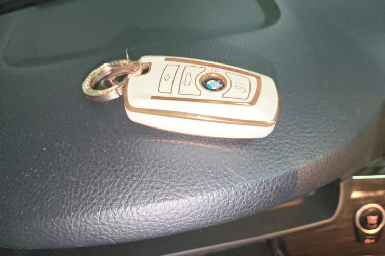 Used BMW 5 Series 2014 525Li Luxury Design Package