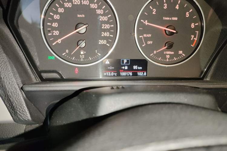 Used BMW 2 Series 2015 218i Convertible Coupe Odometer Close Up